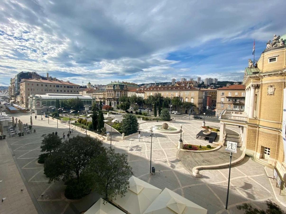 Апартаменты Plaza Teatro & Piazzale Teatro Риека Экстерьер фото